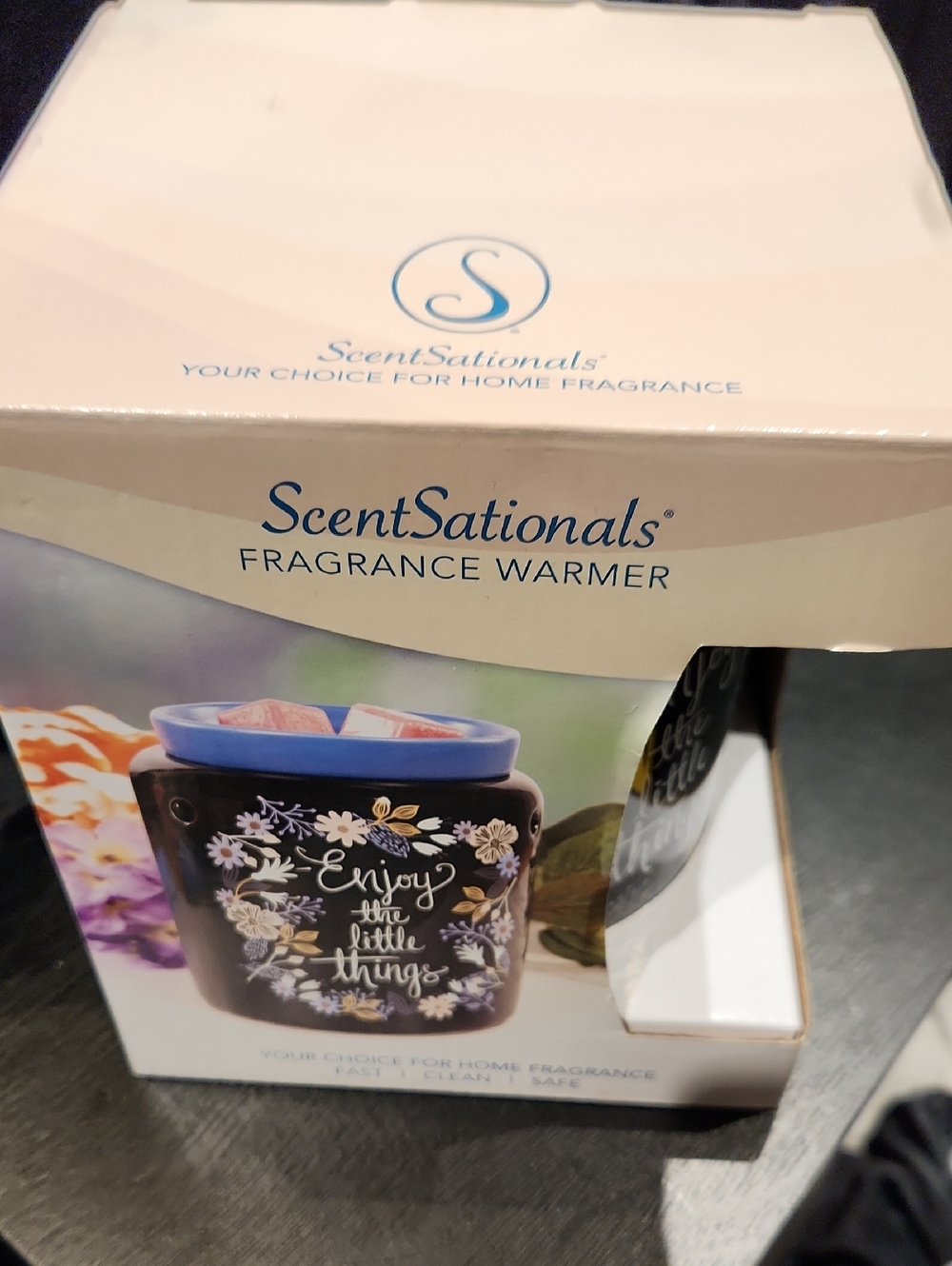 NWT Scent Sationals Black Floral Fragrance Warmer - Enjoy the Little Things